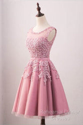 A-Line Crew Knee-Length  Tulle Homecoming Dress With Appliques